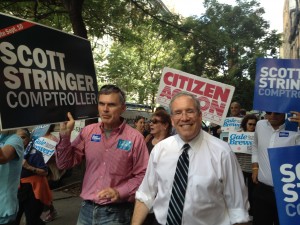 Stringer campaigns in Manhattan for NYC comptroller.